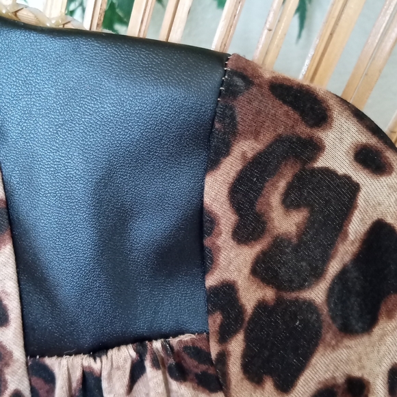 Animal Print fabric cardigan with faux leather - Picture 3 of 5